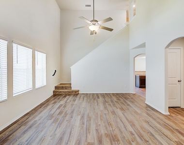 14701 Homeward Court - Photo Thumbnail 3