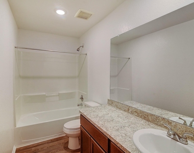 14701 Homeward Court - Photo Thumbnail 16