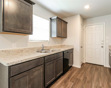 2432 Carp Drive - Photo Thumbnail 5