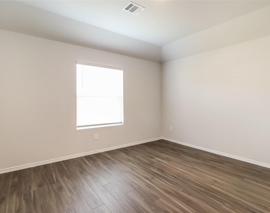 2432 Carp Drive - Photo Thumbnail 12