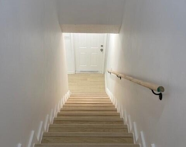 2254 W New Haven Avenue - Photo Thumbnail 28
