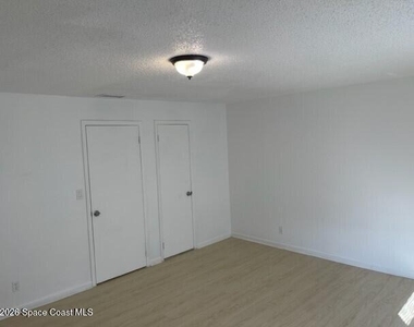 2254 W New Haven Avenue - Photo Thumbnail 18