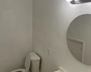 2254 W New Haven Avenue - Photo Thumbnail 6
