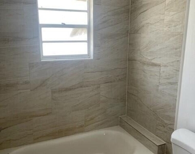 2254 W New Haven Avenue - Photo Thumbnail 21