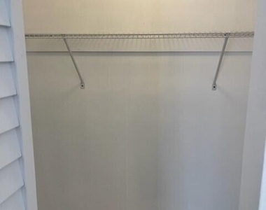 2254 W New Haven Avenue - Photo Thumbnail 16