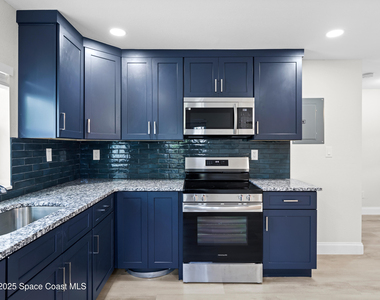 101 Deland Avenue - Photo Thumbnail 6