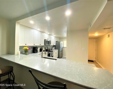 3160 N Atlantic Avenue - Photo Thumbnail 3