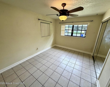 974 Golf Street - Photo Thumbnail 7
