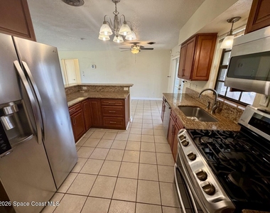 974 Golf Street - Photo Thumbnail 3