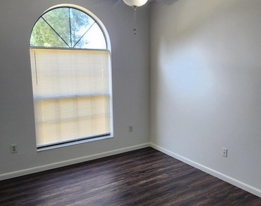 4024 Pinyon Drive - Photo Thumbnail 23