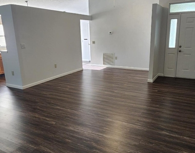 4024 Pinyon Drive - Photo Thumbnail 2