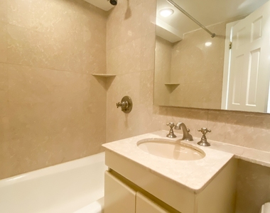 East 63 Street - Photo Thumbnail 8