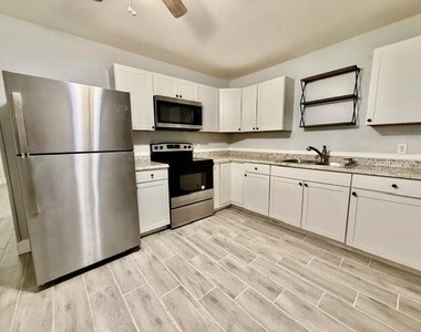109 S Colorado Avenue - Photo Thumbnail 5