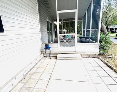 7112 Pine Needle Lane - Photo Thumbnail 14