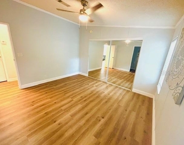 7112 Pine Needle Lane - Photo Thumbnail 11