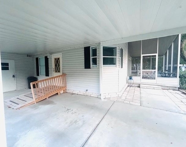 7112 Pine Needle Lane - Photo Thumbnail 16