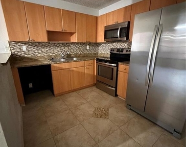 21026 Voyager Boulevard - Photo Thumbnail 8