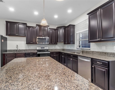 5063 Ivory Stone Drive - Photo Thumbnail 13