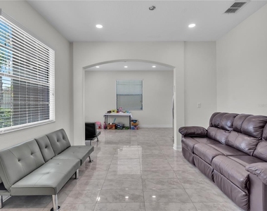 5063 Ivory Stone Drive - Photo Thumbnail 7