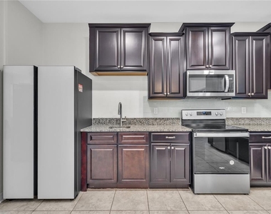 5063 Ivory Stone Drive - Photo Thumbnail 14