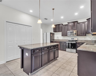 5063 Ivory Stone Drive - Photo Thumbnail 12
