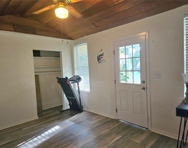 1500 N Osceola Avenue - Photo Thumbnail 8