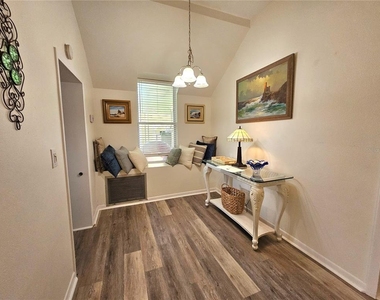 1500 N Osceola Avenue - Photo Thumbnail 2
