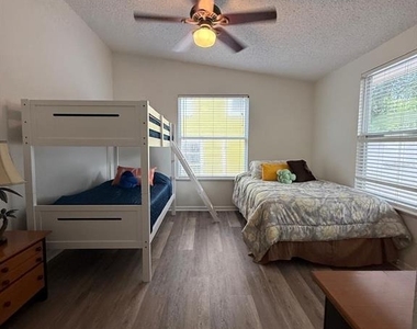 1500 N Osceola Avenue - Photo Thumbnail 15