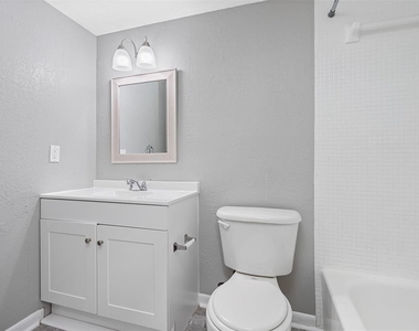 6338 Newtown Circle - Photo Thumbnail 29