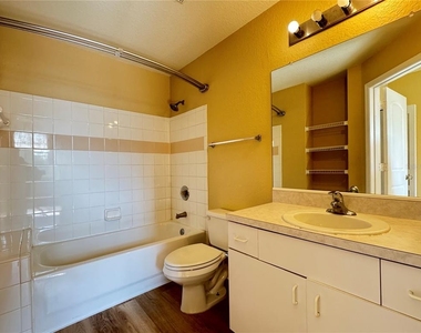 17102 Carrington Park Drive - Photo Thumbnail 22