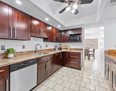 4614 W Fig Street - Photo Thumbnail 11