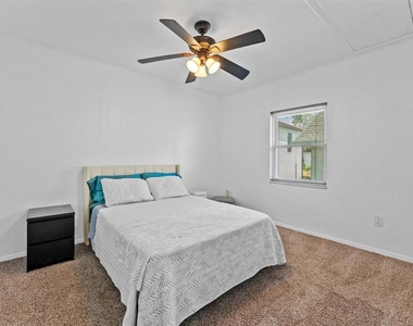 4614 W Fig Street - Photo Thumbnail 24