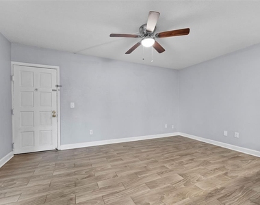 4611 W North B Street - Photo Thumbnail 2