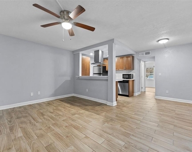 4611 W North B Street - Photo Thumbnail 1