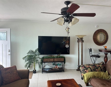 6161 Gulf Winds Drive - Photo Thumbnail 4