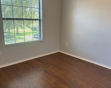 2516 Edgewater Falls Drive - Photo Thumbnail 12