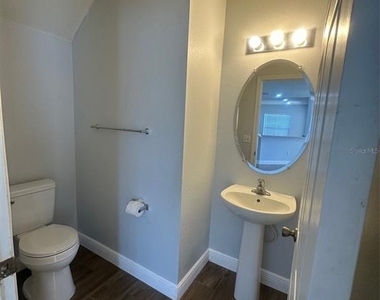 2516 Edgewater Falls Drive - Photo Thumbnail 6