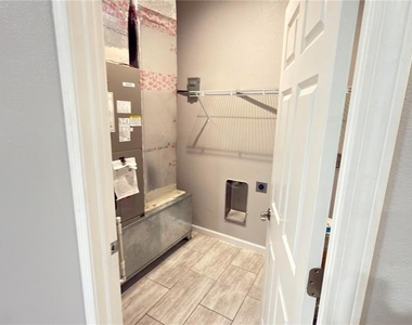 2736 W Spruce Street - Photo Thumbnail 19