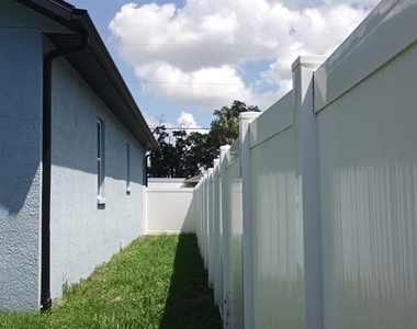 2736 W Spruce Street - Photo Thumbnail 2