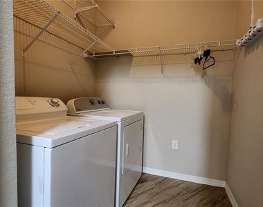 5134 Northridge Road - Photo Thumbnail 9