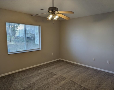 3120 Summer House Drive - Photo Thumbnail 6