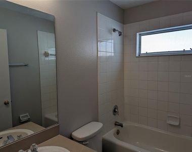 3120 Summer House Drive - Photo Thumbnail 10