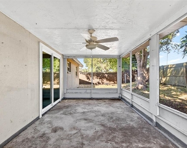 4752 Daphne Street - Photo Thumbnail 15