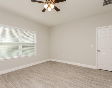 312 Dogfish Way - Photo Thumbnail 6