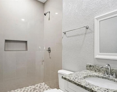 1411 E 24th Avenue - Photo Thumbnail 13