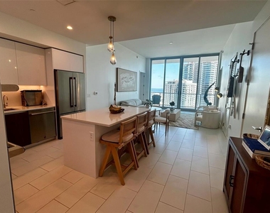 400 Central Avenue - Photo Thumbnail 4