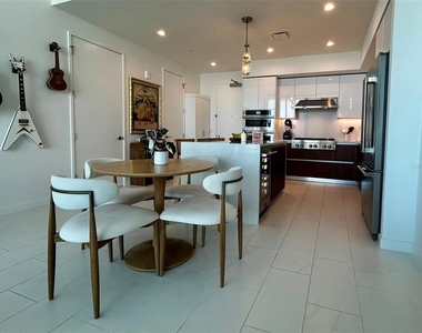 400 Central Avenue - Photo Thumbnail 2