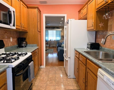 10036 63rd Avenue N - Photo Thumbnail 8