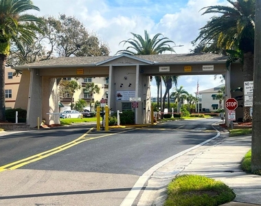 10036 63rd Avenue N - Photo Thumbnail 24
