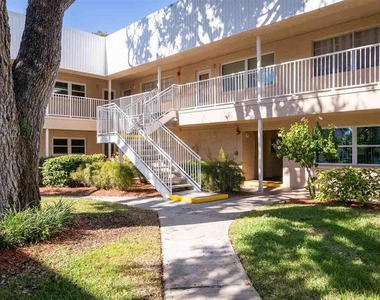 10036 63rd Avenue N - Photo Thumbnail 29